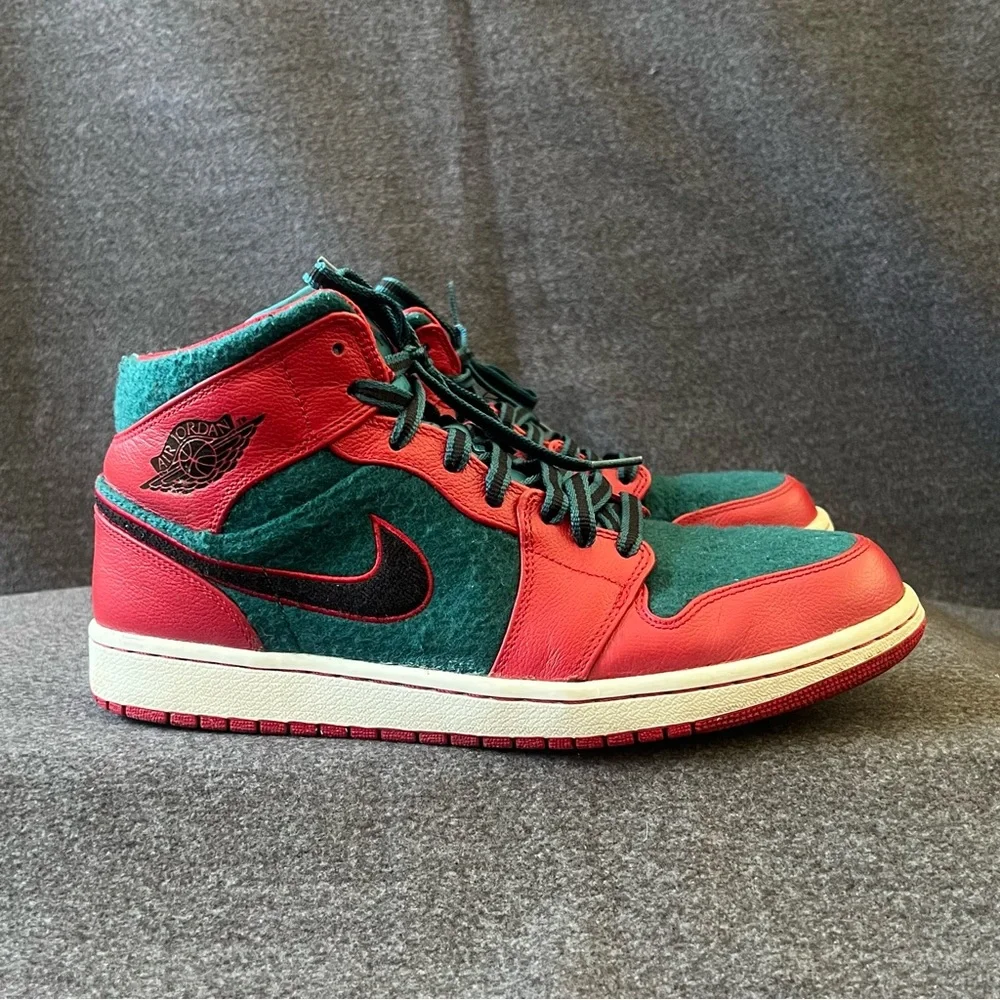 Air Jordan 1 Mid Gym Red Dark Sea Basketball Shoes
